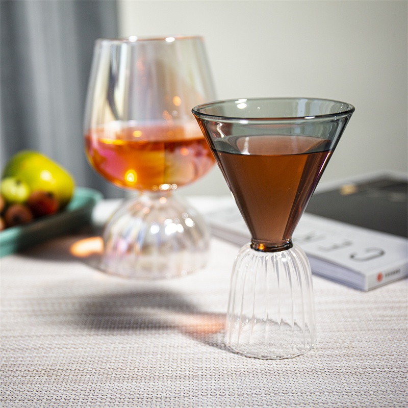 Jiateng dual-color cocktail glass with creative shape, perfect for serving drinks at home, bars, or restaurants