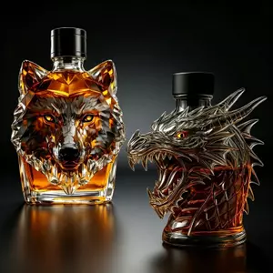 Luxury wolf head glass decanter designed for whiskey bourbon and premium spirits