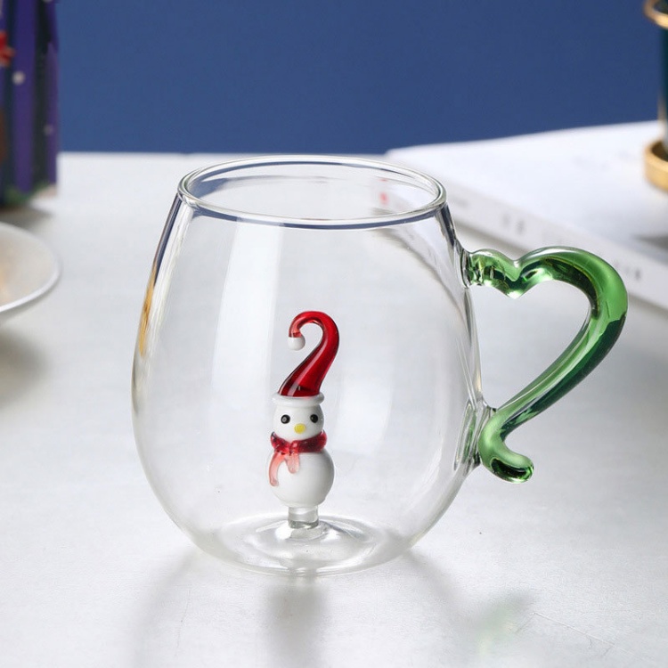 Jiateng glass cup featuring 3D starfish design, ideal for serving coffee, tea, or cold beverages, modern and eye-catching
