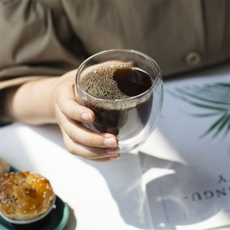 Elegant Jiateng double-wall glass cup, functional and decorative, perfect for birthdays, holidays, housewarming, or coffee lovers