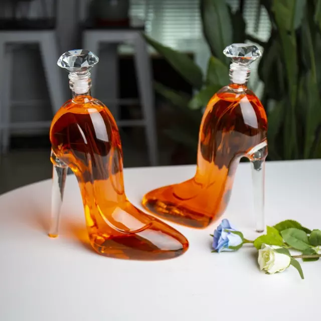Jiateng high heel shaped glass whiskey decanter bottle with crystal stopper