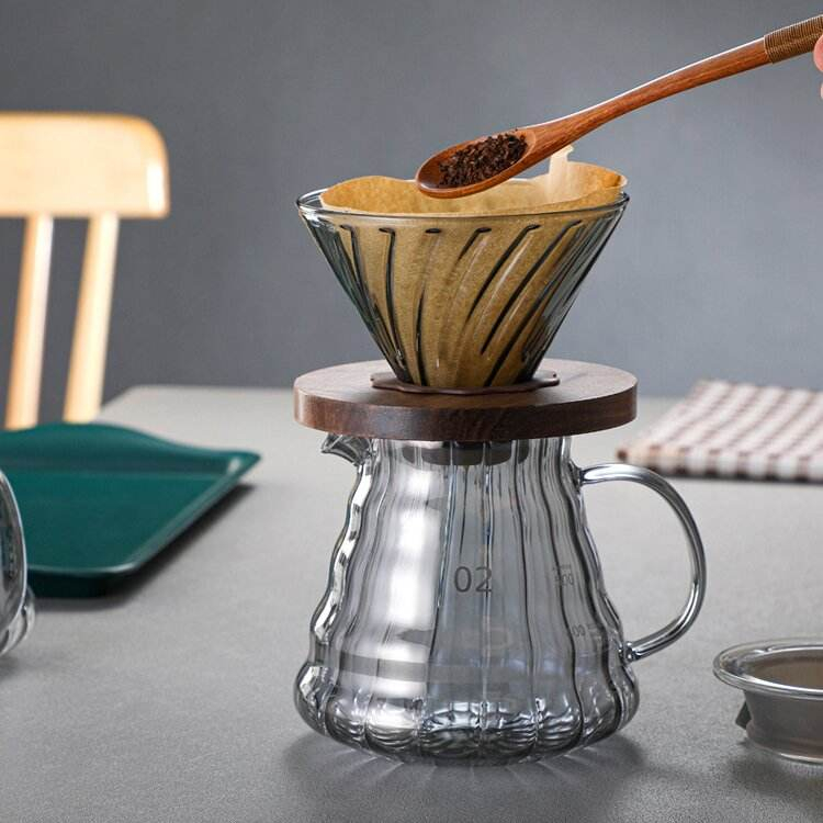 Jiateng elegant glass pour-over coffee maker, complete with wooden stand, ideal for gifting or daily brewing at home