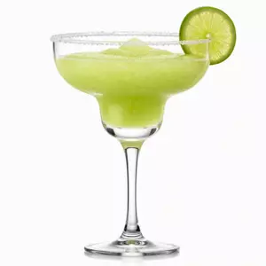 455ml large margarita glass with wide bowl and elegant stem for cocktail serving