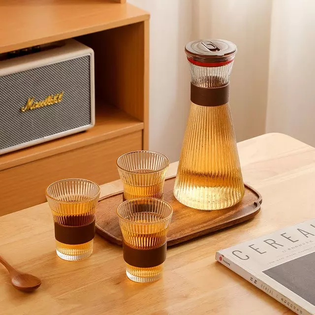 Jiateng ribbed glass carafe set with matching drinking cups for water juice and tea