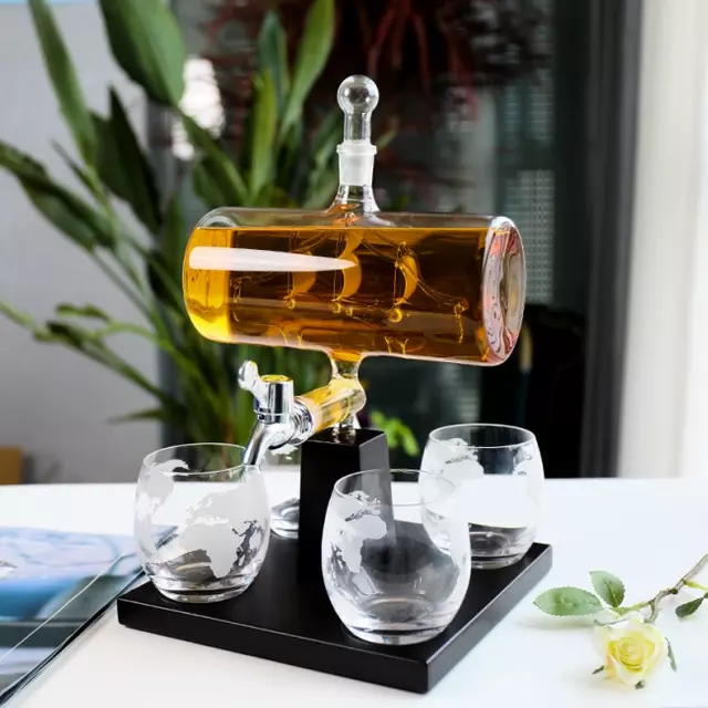 Jiateng luxury glass whiskey dispenser set with rotating barrel design and matching glasses
