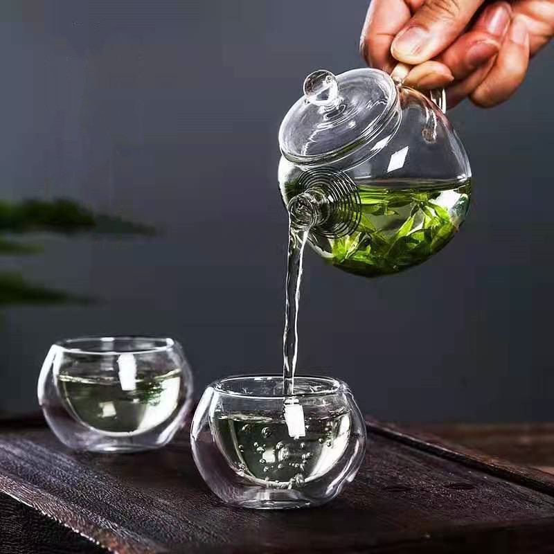 Elegant Jiateng glass teapot and matching double-wall cups, ideal for home, office, or gifting, keeps tea hot longer
